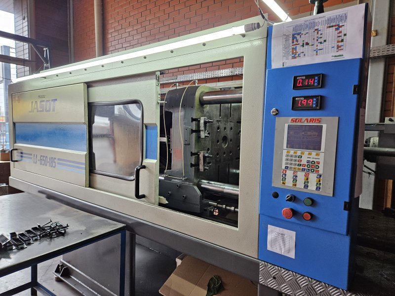 Injeção de peças plasticas